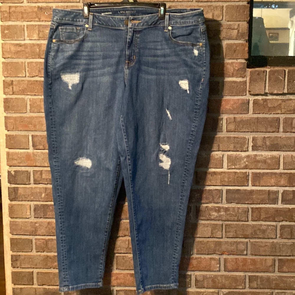 Distressed Lane Bryant Borfriend jeans size 20R Capris Length